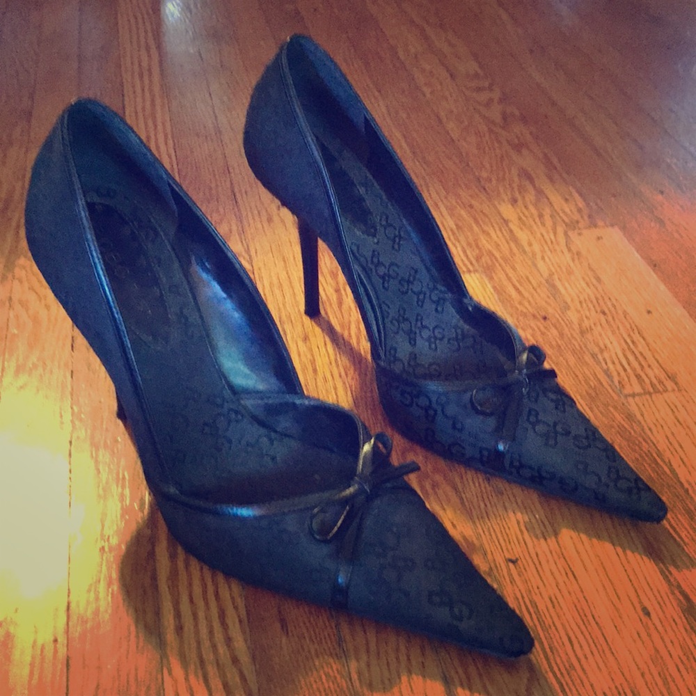 BCB Girls charcoal grey pumps